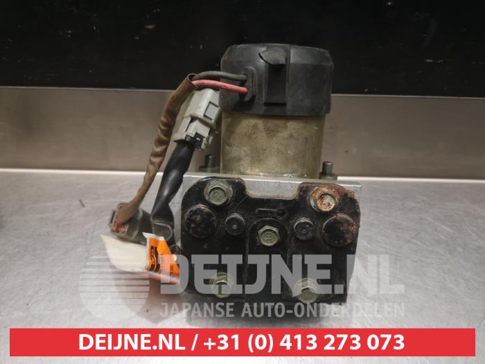 Gebruikte ABS Pomp Hyundai Coupe 2.0i FX 16V Prijs € 150,00 Margeregeling aangeboden door V.Deijne Jap.Auto-onderdelen BV