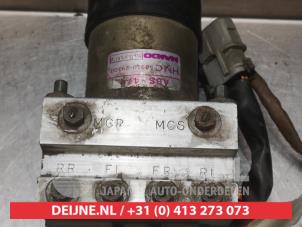 Hyundai Coupe ABS pump O337397 photo 2
