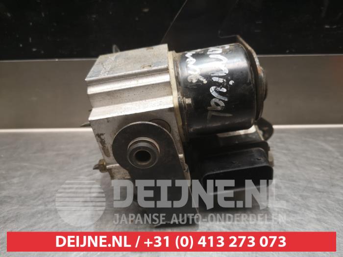 Gebruikte ABS Pomp Kia Carnival 1 (FLB) 2.5 V6 24V Prijs € 50,00 Margeregeling aangeboden door V.Deijne Jap.Auto-onderdelen BV