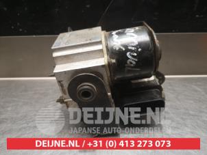 Gebruikte ABS Pomp Kia Carnival 1 (FLB) 2.5 V6 24V Prijs € 50,00 Margeregeling aangeboden door V.Deijne Jap.Auto-onderdelen BV