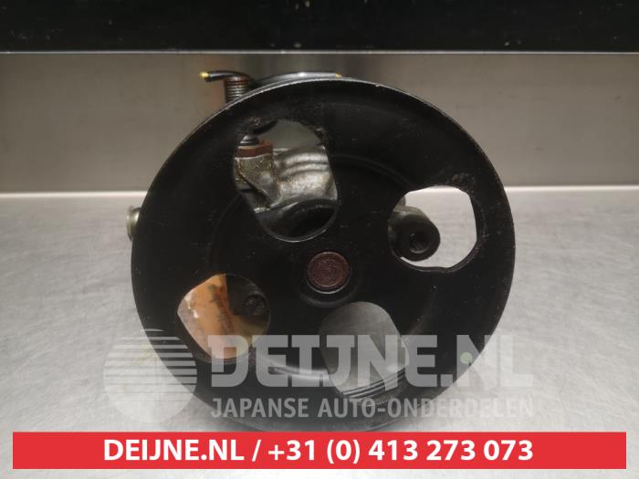 Gebruikte Servopomp Mitsubishi Carisma 1.8 GDI 16V Prijs € 25,00 Margeregeling aangeboden door V.Deijne Jap.Auto-onderdelen BV