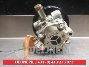 Mitsubishi Lancer Power steering pump O331491 photo 3