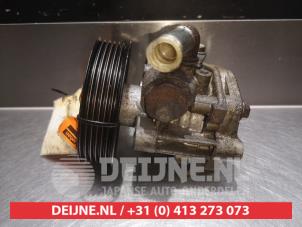Mitsubishi Lancer Power steering pump O331487 photo 2