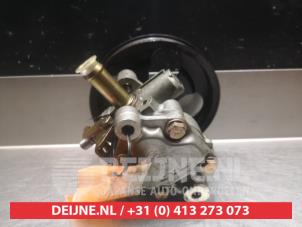 Mitsubishi Carisma Lenkkraftverstärker Pumpe O331534 foto 4