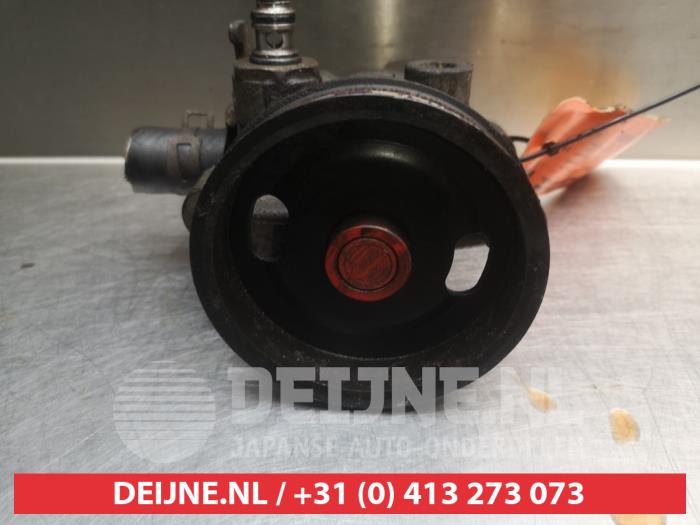 Gebruikte Servopomp Mitsubishi Galant Prijs € 25,00 Margeregeling aangeboden door V.Deijne Jap.Auto-onderdelen BV