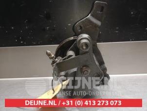 Mazda 323 Lenkkraftverstärker Pumpe O330764 foto 3