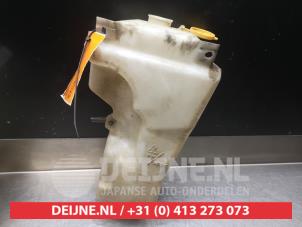 Mazda B-Serie Scheibensprühertank vorne O340401 foto 3
