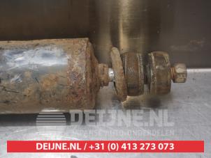 Mitsubishi L200 Schokdemper rechts-voor O322165 foto 3