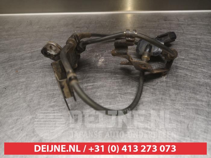 Mazda 323 ABS-Sensor O327071