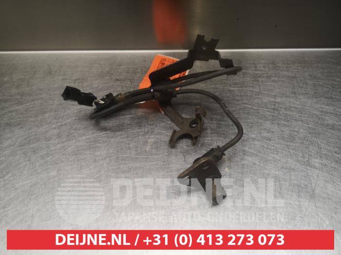 Mazda 323 ABS-Sensor O327075