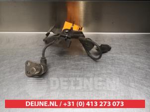 Mazda 323F ABS Sensor O327078 photo 4