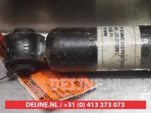 Mitsubishi Pajero Schokdemper links-achter O378638 foto 2