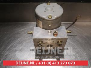 Mazda MX-5 ABS Pomp O337244 foto 3