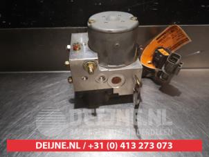 Mazda MX-5 ABS Pomp O337244 foto 2