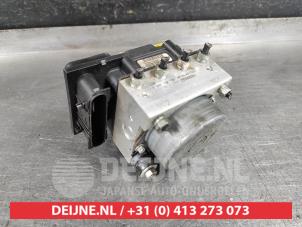 Gebruikte ABS Pomp Mazda MX-5 (NC18/1A) 1.8i 16V Prijs € 150,00 Margeregeling aangeboden door V.Deijne Jap.Auto-onderdelen BV