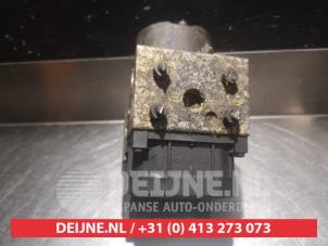 Gebruikte ABS Pomp Mazda MPV (LV12/52) 2.5 TD LX,GLX 12V Prijs € 35,00 Margeregeling aangeboden door V.Deijne Jap.Auto-onderdelen BV