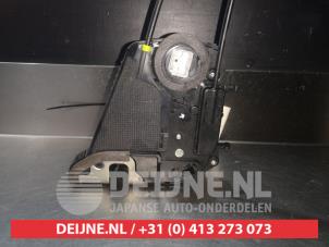 Toyota Prius Rear door lock mechanism 4-door, left O280517 photo 2