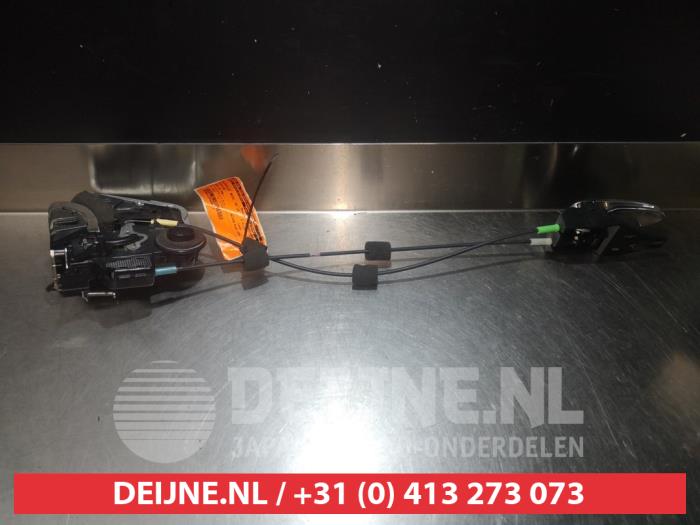 Toyota Rav-4 Rear door lock mechanism 4-door, left O280555