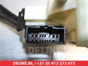 Kia Sorento Steering column stalk O308684 photo 3