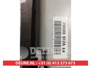 Honda CR-V Heater control panel O306123 photo 4