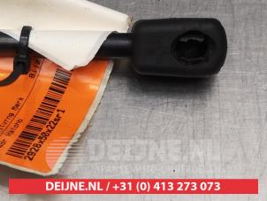 Kia Venga Gasdemper links-achter O293938 foto 3