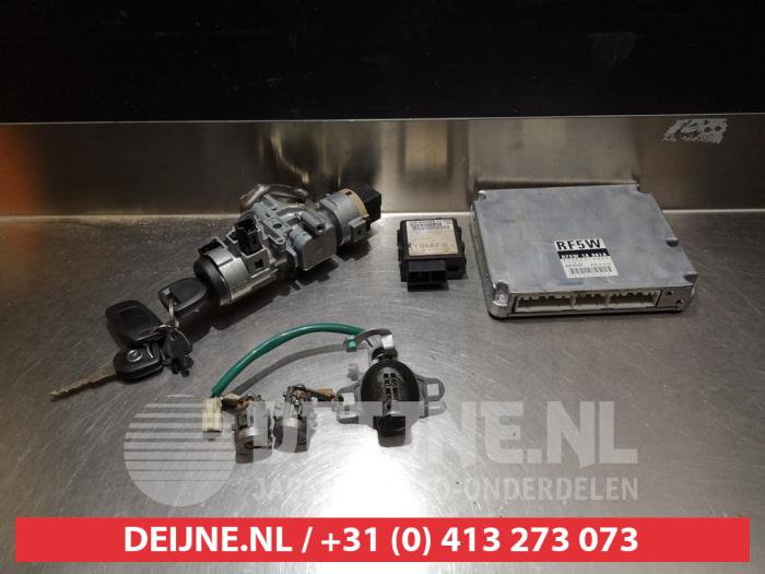Mazda Premacy Zündschloss+Schlüssel O334723