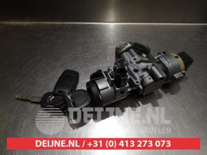 Mazda Premacy Zündschloss+Schlüssel O334723 foto 2