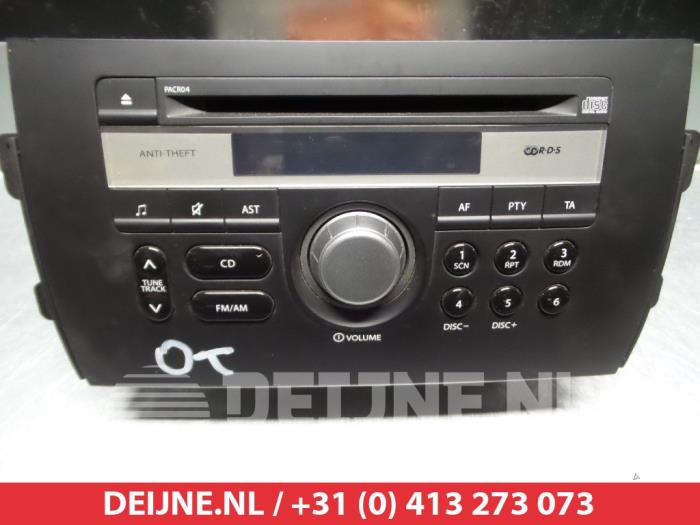 Suzuki SX-4 Radio O313338