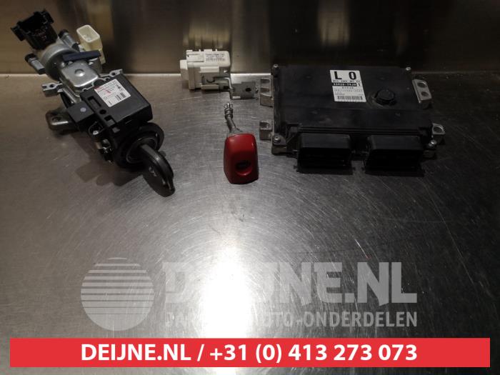 Suzuki SX-4 Kontaktslot+Sleutel O335729
