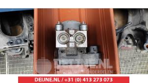 Toyota Landcruiser ABS Pumpe O338404 foto 4
