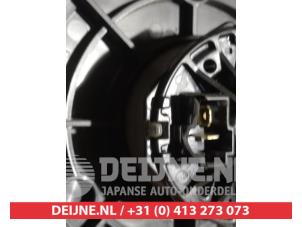 Daihatsu Move Heating and ventilation fan motor O367328 photo 3