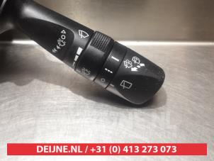 Toyota Auris Ruitenwis Schakelaar O310450 foto 2
