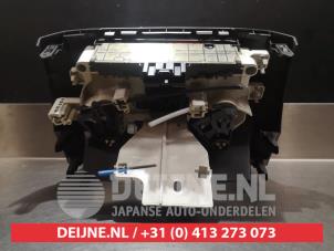 Daihatsu Sirion Kachel Bedieningspaneel O306169 foto 2