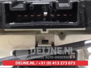 Daihatsu Sirion Kachel Bedieningspaneel O306169 foto 4