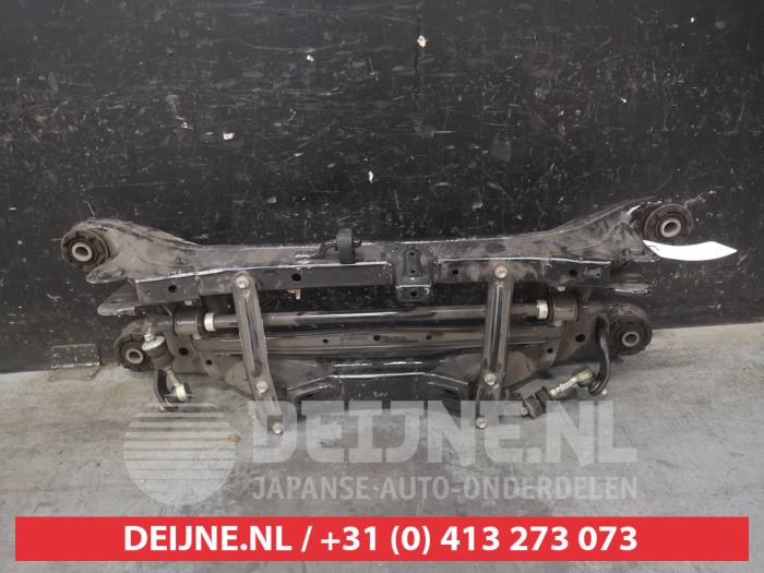 Toyota Auris Draagbalk achter O375357