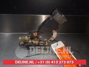 Toyota Corolla Deurslot Mechaniek 4Deurs links-achter O280533 foto 2