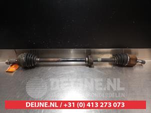 Gebruikte Homokineetas links-voor Honda Civic (EP/EU) 1.4 16V Prijs € 50,00 Margeregeling aangeboden door V.Deijne Jap.Auto-onderdelen BV