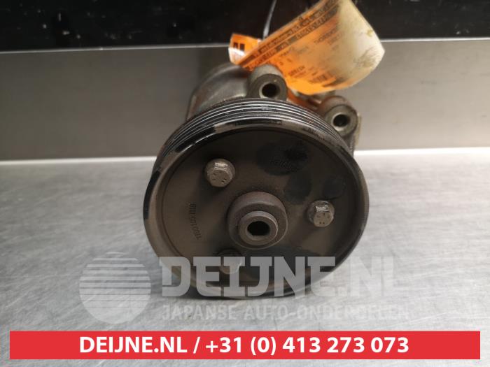 Gebruikte Pomp Servo Mitsubishi Carisma 1.9 TD Prijs € 70,00 Margeregeling aangeboden door V.Deijne Jap.Auto-onderdelen BV