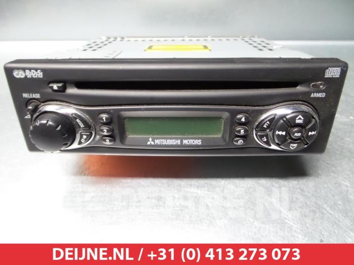 Mitsubishi Outlander Radio O313214
