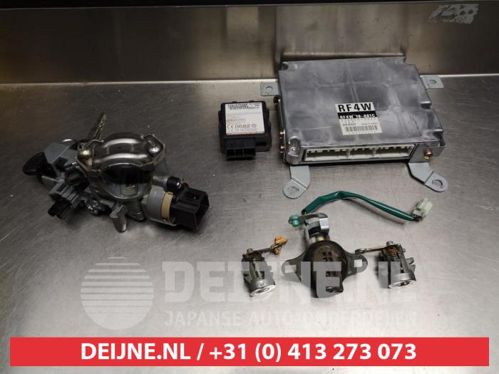 Mazda Premacy Schlossset Zylinder (komplett) O277778