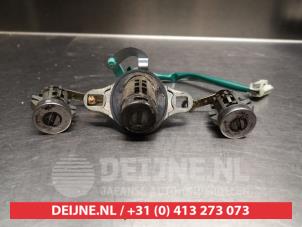 Mazda Premacy Set of cylinder locks (complete) O277778 photo 2