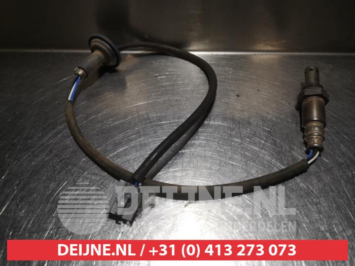 Lambda Sonde van een Toyota RAV4 (A2) 2.0 16V VVT-i 4x4 2004