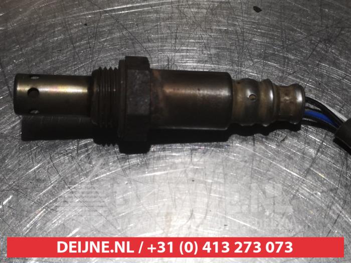 Lambda Sonde van een Toyota RAV4 (A2) 2.0 16V VVT-i 4x4 2004