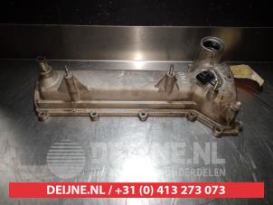 Toyota Yaris Rocker cover O353085 photo 2
