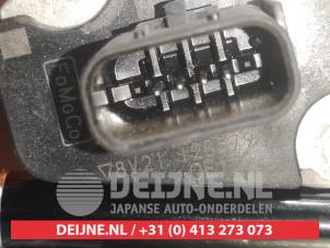 Mazda 2 Airflow meter O342422 photo 3
