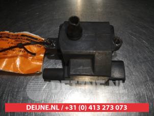 Gebruikte Bobine Mitsubishi Galant (EA/EC) 2.0 16V Prijs € 20,00 Margeregeling aangeboden door V.Deijne Jap.Auto-onderdelen BV