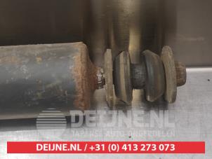 Mitsubishi Pajero Schokdemper links-achter O378631 foto 3