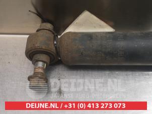 Mitsubishi Pajero Schokdemper links-achter O378631 foto 2