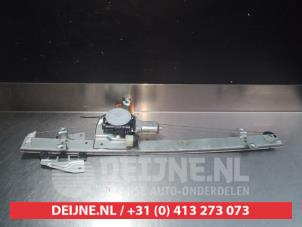 Mitsubishi Pajero Window mechanism 4-door, front right O276829 photo 2