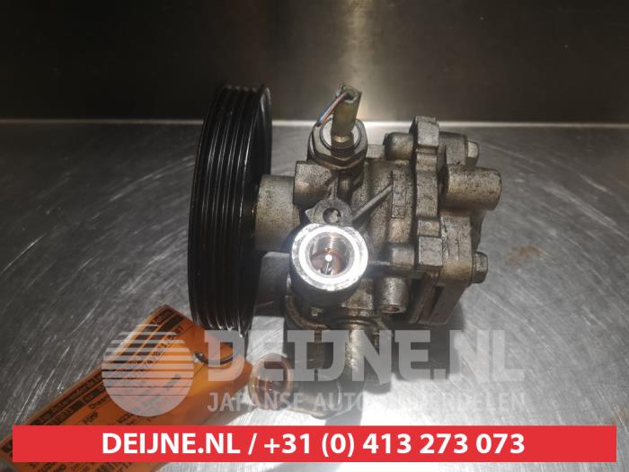 Stuurbekrachtiging Pomp van een Suzuki Grand Vitara II (JT) 1.6 16V 2006